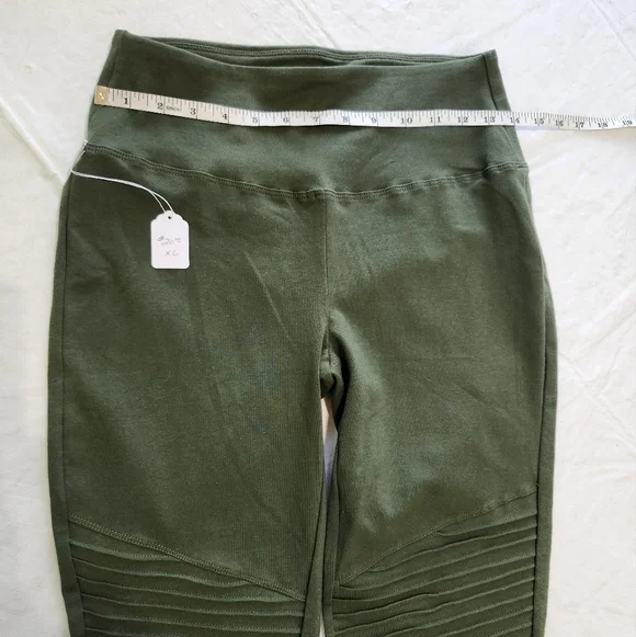 Zenana Outfitters Amy Green Cotton Wide Waistband Moto Leggings - Picture 4 of 11